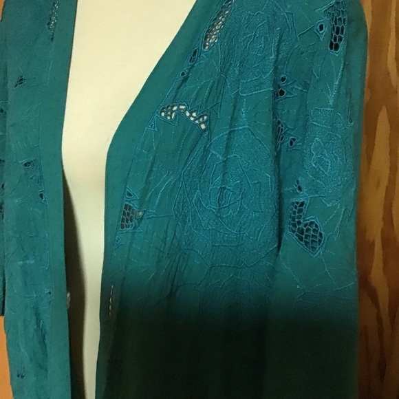 Vintage lace embroidered kimono - Picture 5 of 11